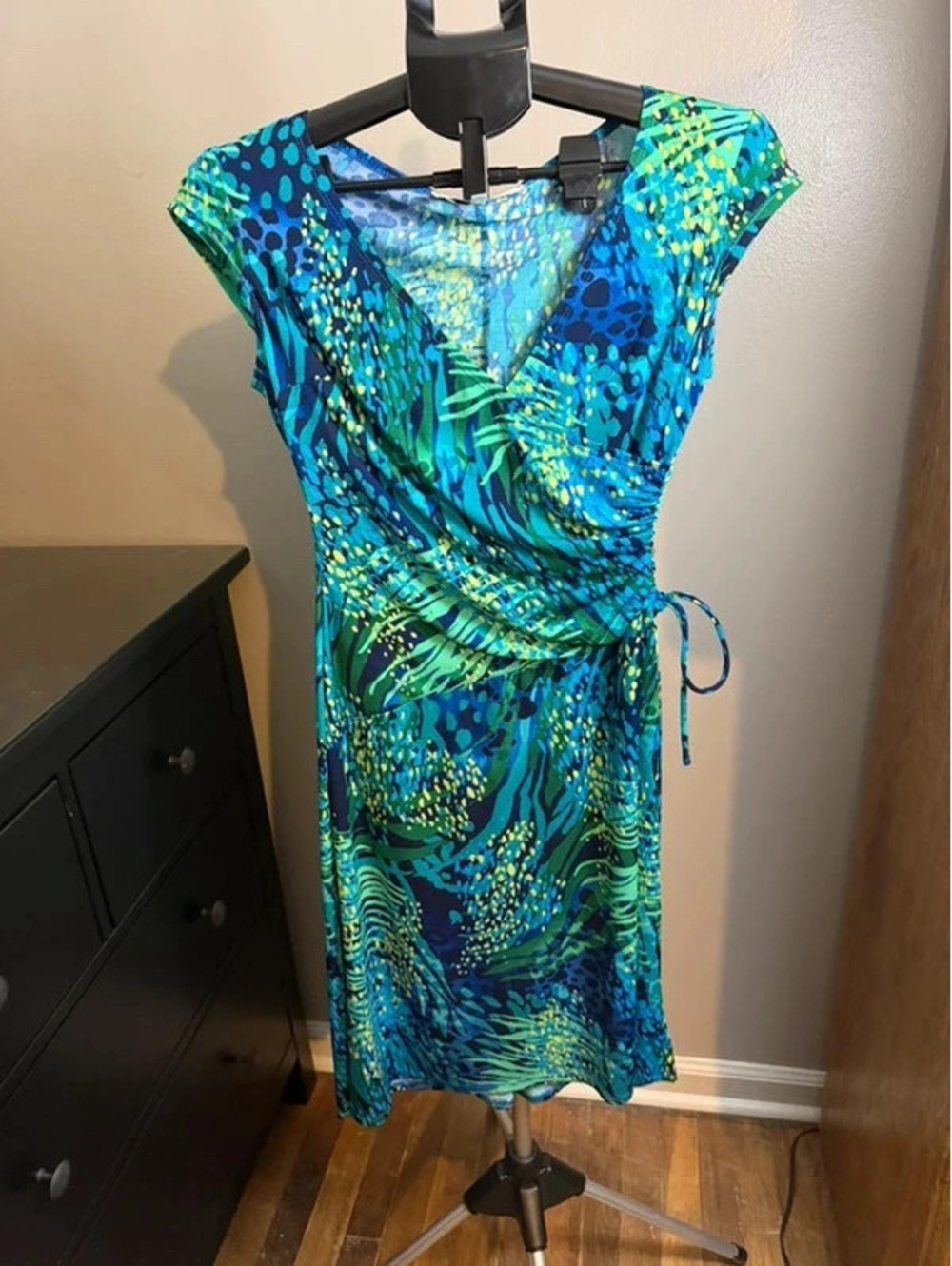 Evan-Picone Dress Size 4 Blue Green Abstract Faux Wrap Side Tie Dress